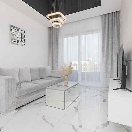 Elegant Apartments With Balcony & Parking Warsaw By Noclegi Renters Exterior foto