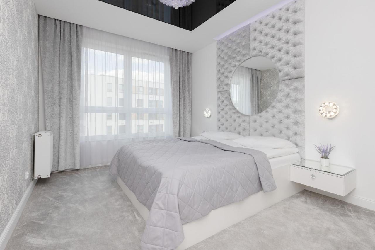 Elegant Apartments With Balcony & Parking Warsaw By Noclegi Renters Exterior foto