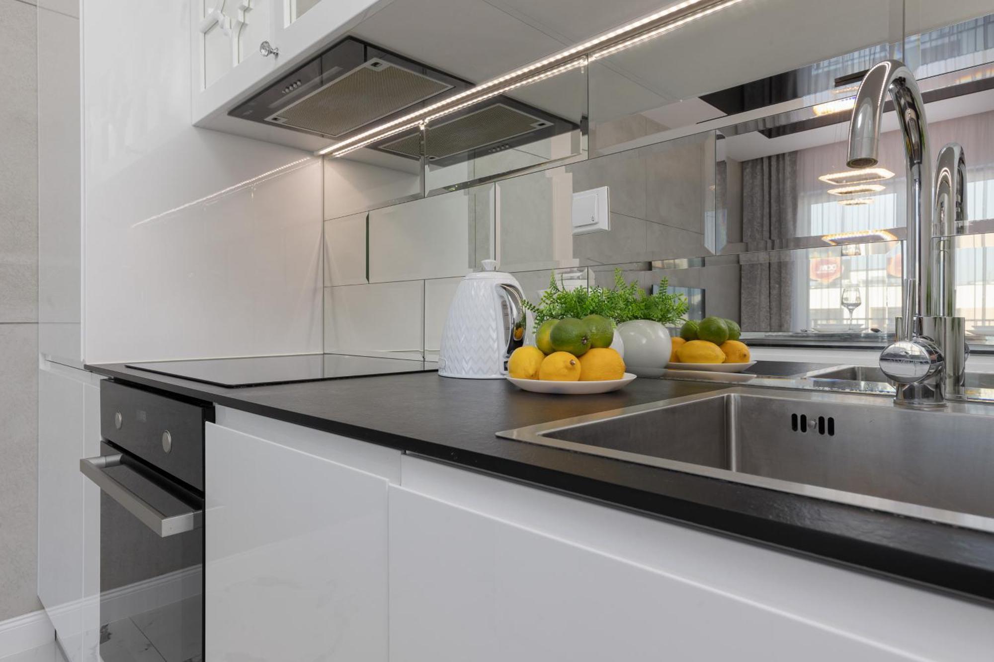 Elegant Apartments With Balcony & Parking Warsaw By Noclegi Renters Exterior foto