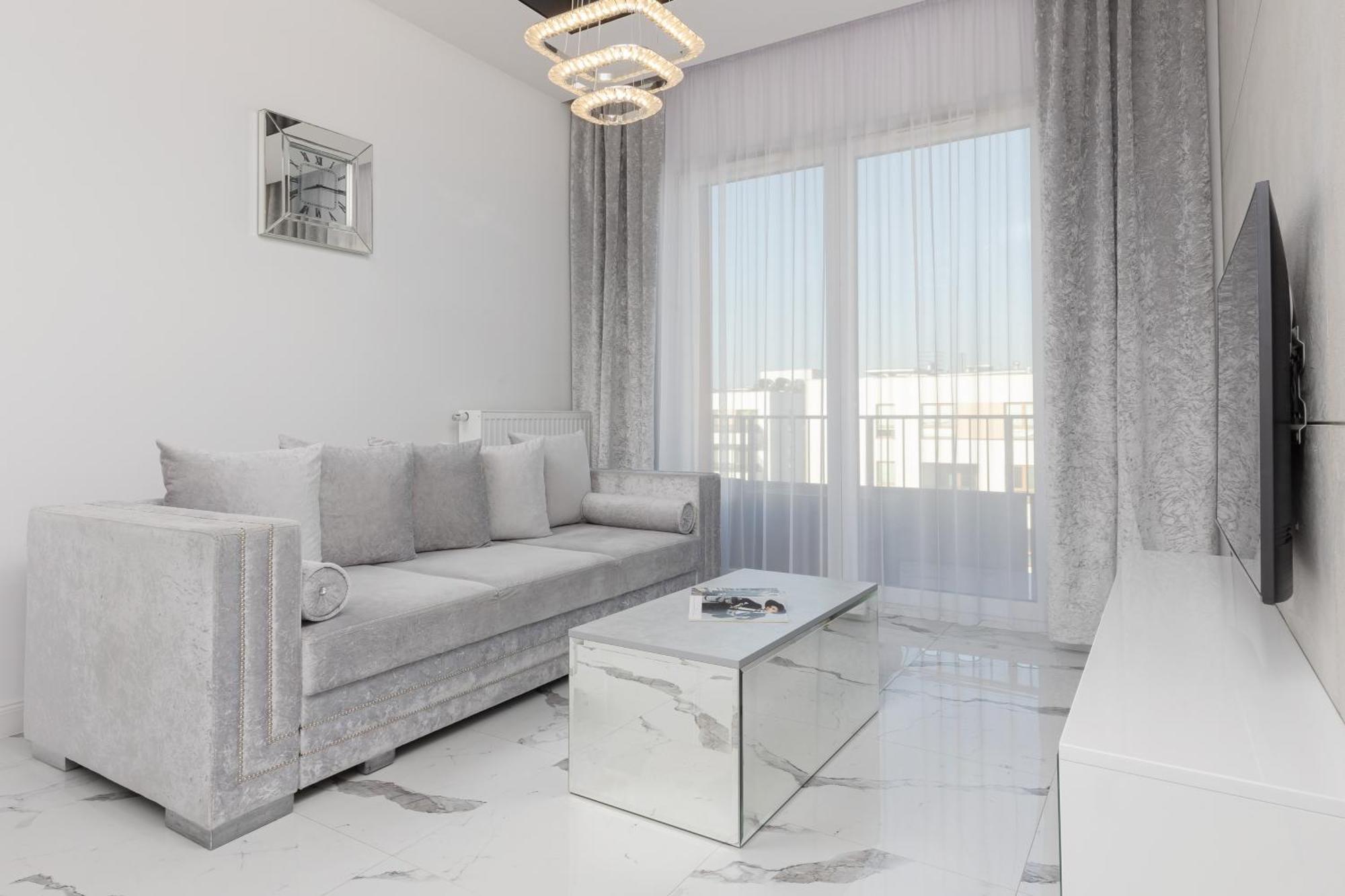 Elegant Apartments With Balcony & Parking Warsaw By Noclegi Renters Exterior foto
